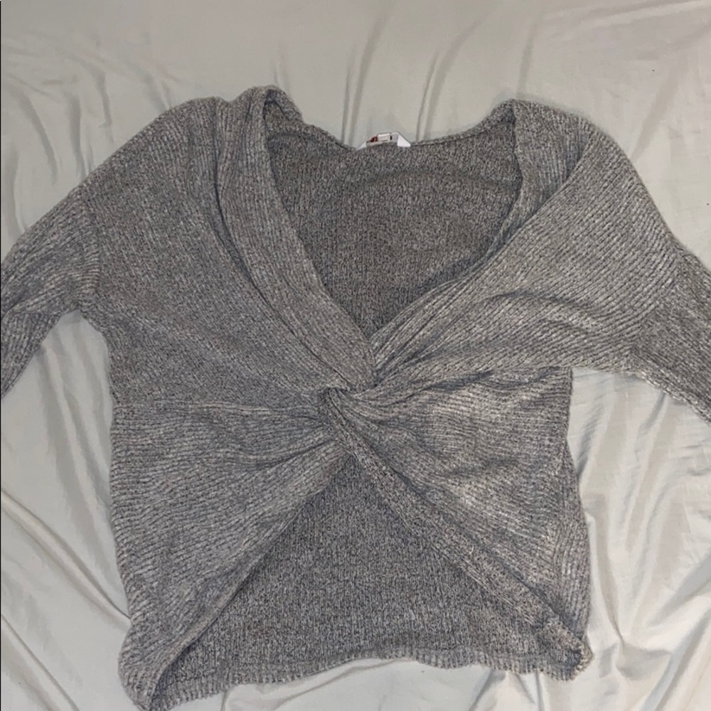 Twisted front crop top// free with purchase